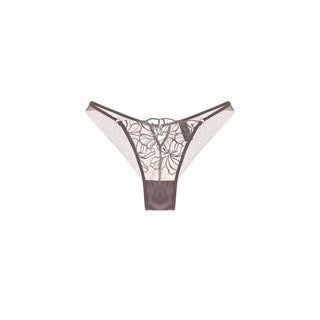 Black shark fin-shaped objects on a white background with 'Extreme Online Store' text.